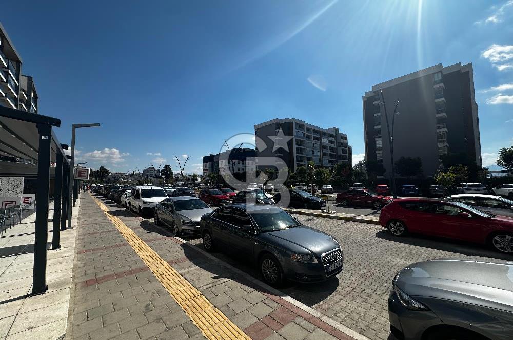 Park Yaşam Ataşehirde Kiralık 582 m² Ticari Mülk