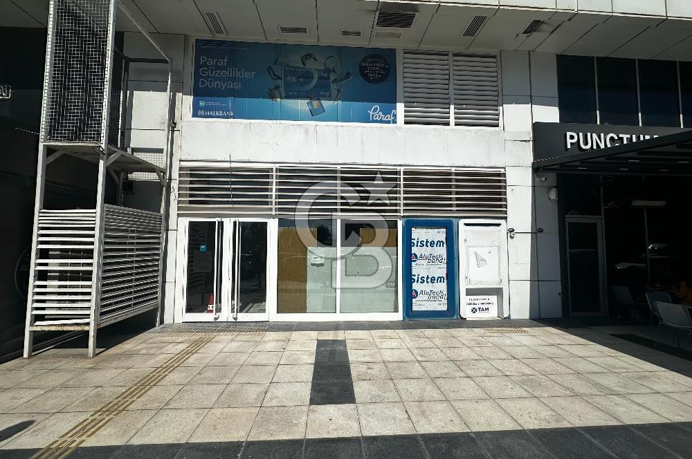 Park Yaşam Ataşehirde Kiralık 582 m² Ticari Mülk