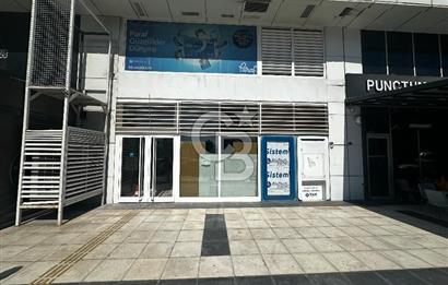 Park Yaşam Ataşehirde Kiralık 582 m² Ticari Mülk