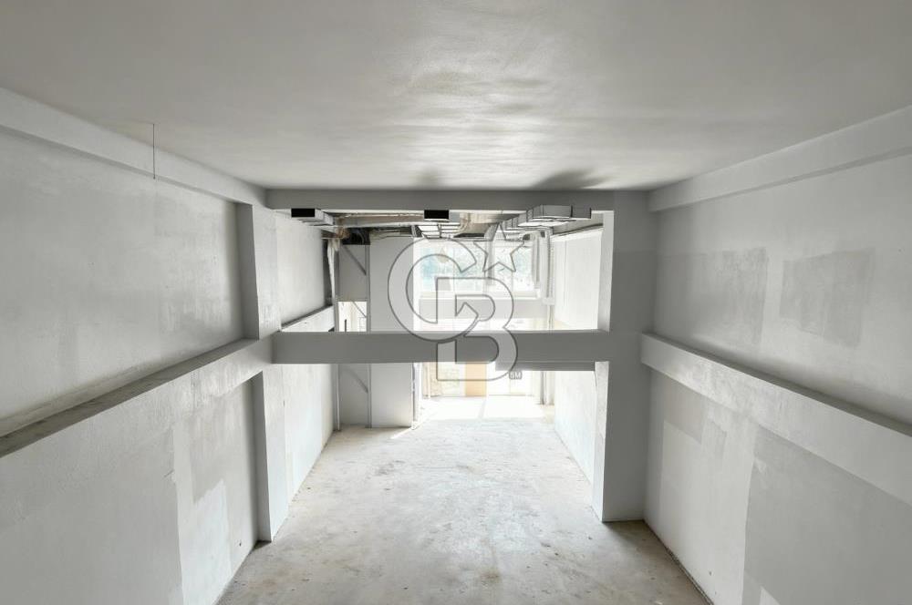 Park Yaşam Ataşehirde Kiralık 582 m² Ticari Mülk