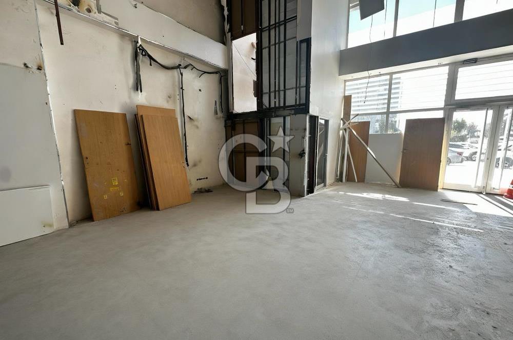 Park Yaşam Ataşehirde Kiralık 582 m² Ticari Mülk