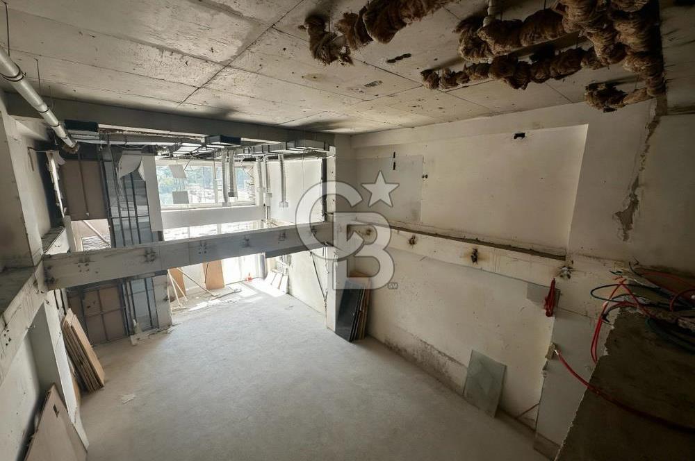 Park Yaşam Ataşehirde Kiralık 582 m² Ticari Mülk