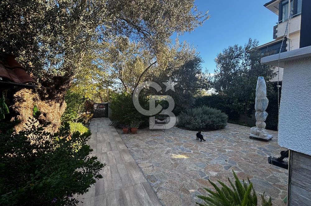 GÜRE AĞAÇLI YOLDA MÜSTAKİL BAHÇELİ 3+1 VİLLA SATILIK