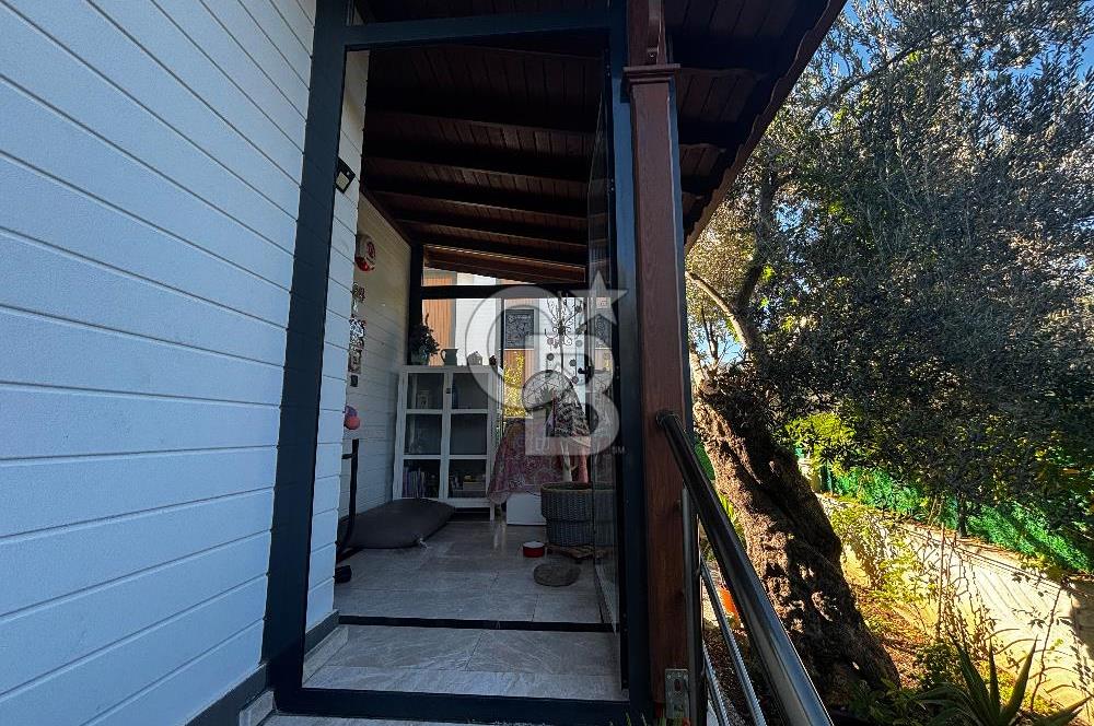 GÜRE AĞAÇLI YOLDA MÜSTAKİL BAHÇELİ 3+1 VİLLA SATILIK