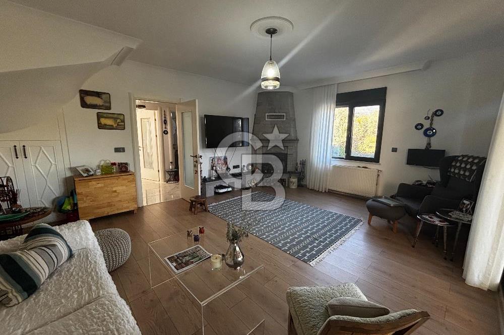 GÜRE AĞAÇLI YOLDA MÜSTAKİL BAHÇELİ 3+1 VİLLA SATILIK