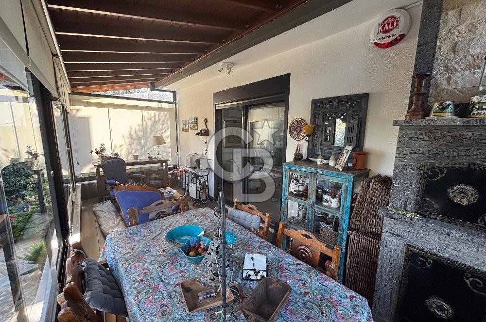 GÜRE AĞAÇLI YOLDA MÜSTAKİL BAHÇELİ 3+1 VİLLA SATILIK