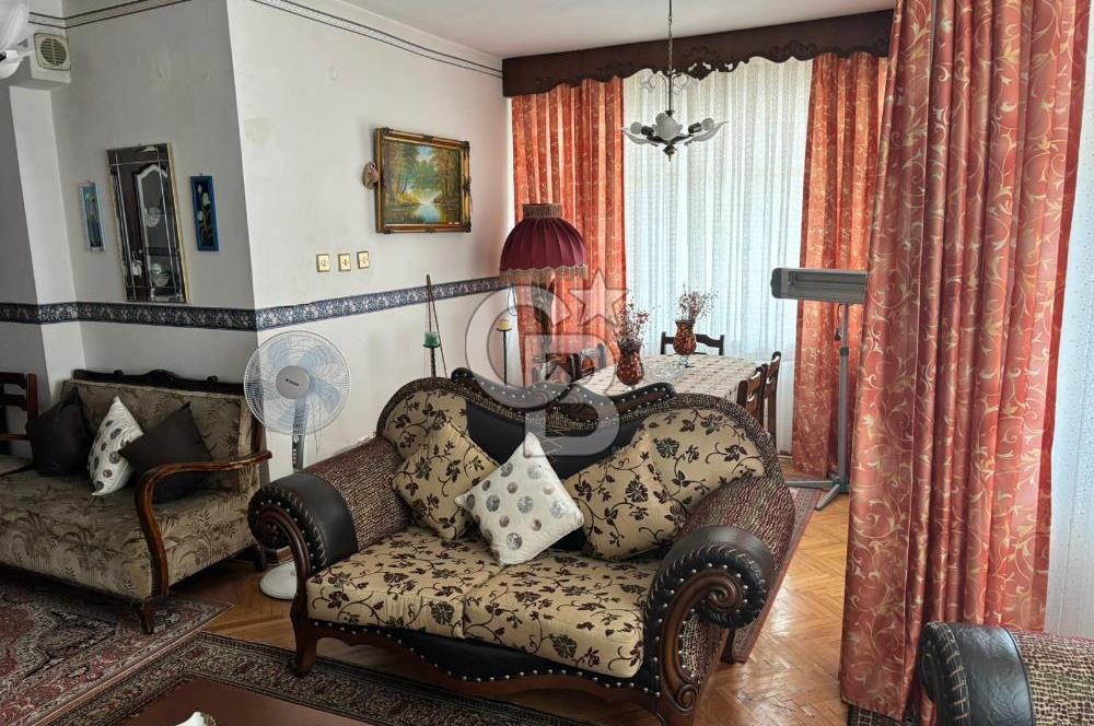 Mustafa Çağlayan'dan Küçükçekmece Cumhuriyet Mahallesi'nde Satılık Daire