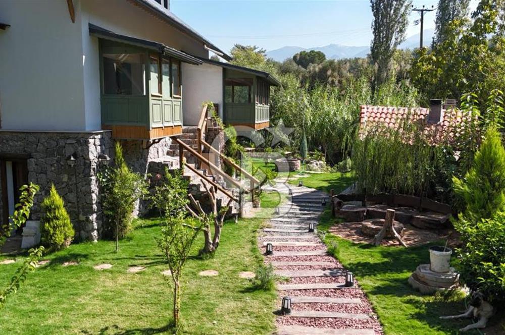 İzmir Kemalpaşa Nazar köy' de Satılık Taş Butik Otel