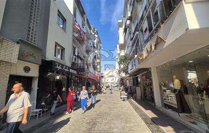 KARŞIYAKA KARAKOL SOKAĞI'NDA SATILIK 2+1 FULL TADİLATLI DAİRE