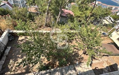 GEMLİK KURŞUNLU DA FULL DENİZ MANZARALI SATILIK 5+2 VİLLA