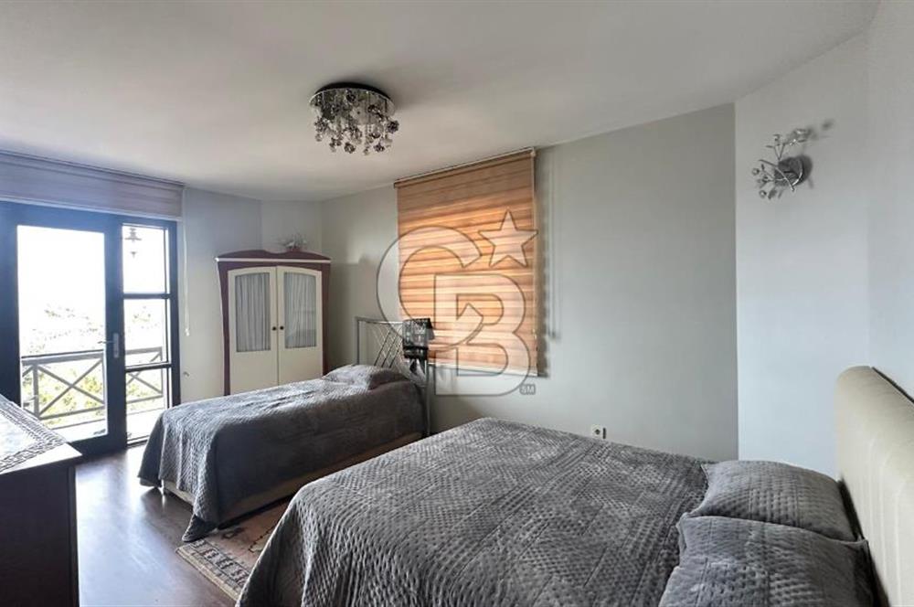 GEMLİK KURŞUNLU DA FULL DENİZ MANZARALI SATILIK 5+2 VİLLA