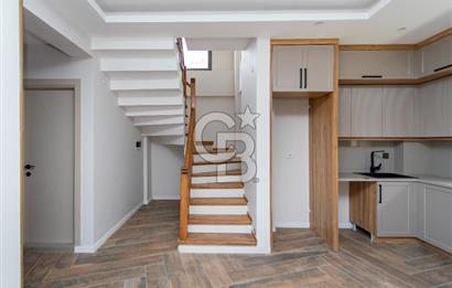 Foça Atatürk Mah. Satılık Müstakil Bahçeli 2+1 Dubleks Villa