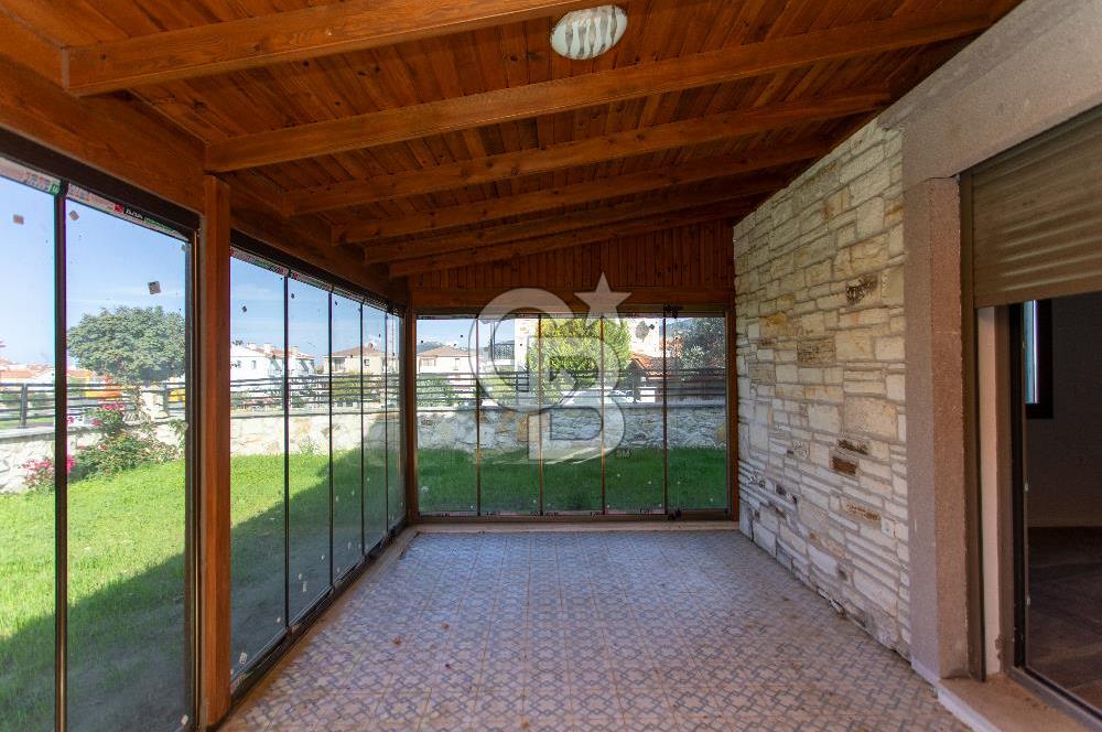 Foça Atatürk Mah. Satılık Müstakil Bahçeli 2+1 Dubleks Villa