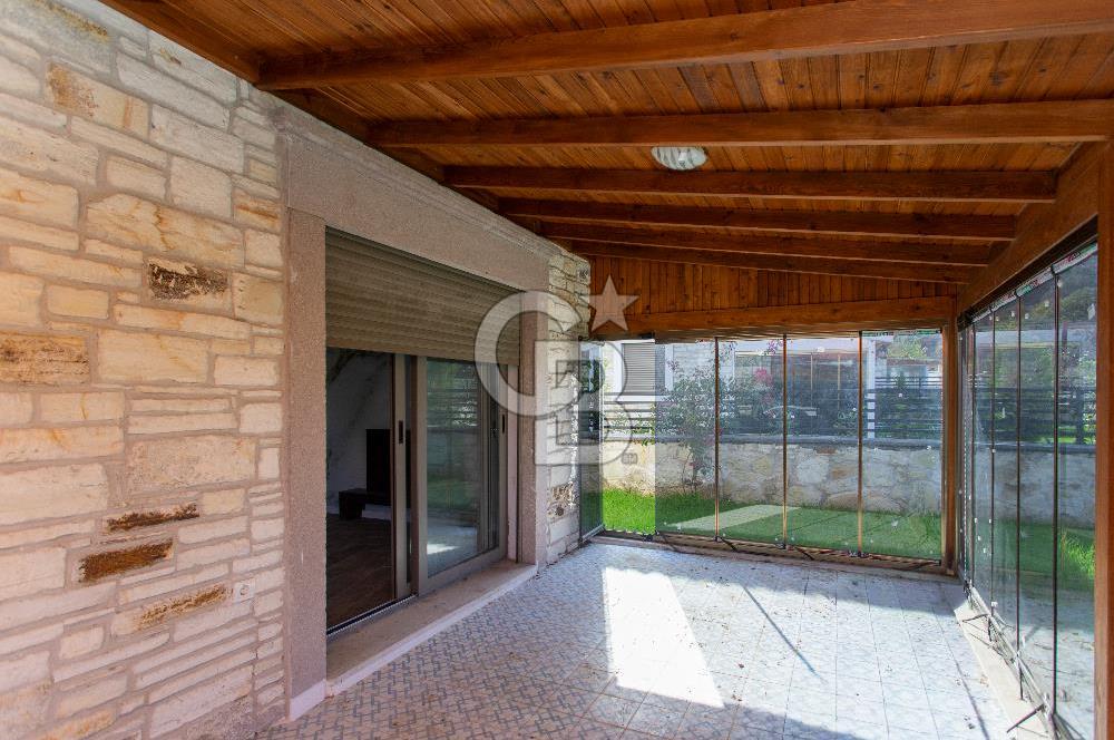 Foça Atatürk Mah. Satılık Müstakil Bahçeli 2+1 Dubleks Villa