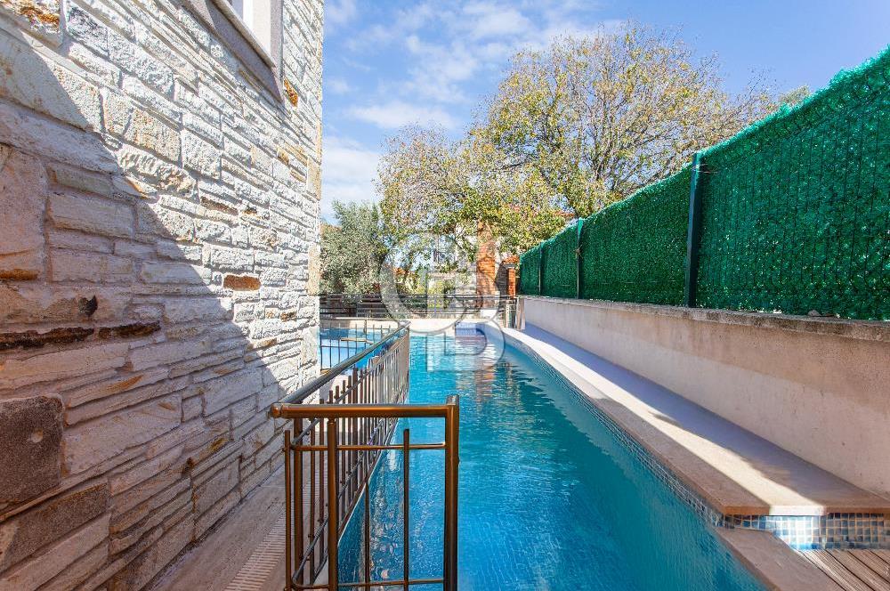 Foça Atatürk Mah. Satılık Müstakil Bahçeli 2+1 Dubleks Villa