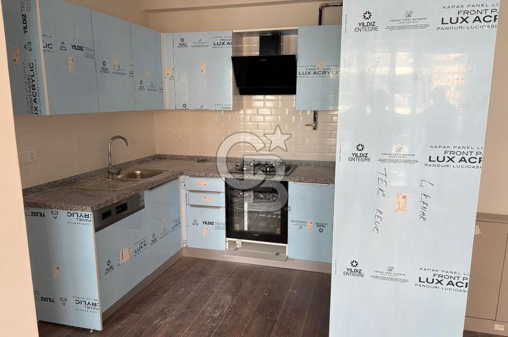 PENDİK MASAR SİLVER SİTESİ -SATILIK ŞEREFİYELİ FIRSAT GENİŞ 1+1