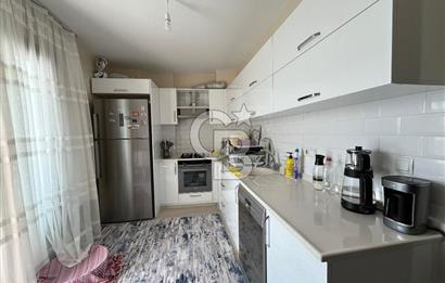 BAYRAKLIDA MANZARALI KAPALI MUTFAKLI DAİRE