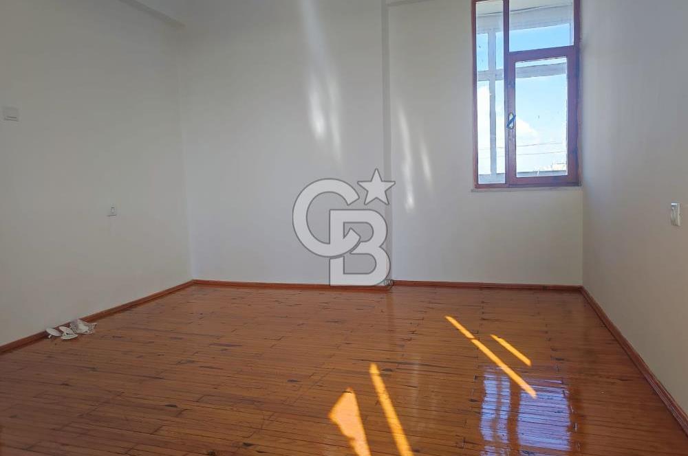 Düdenbaşında çevre yoluna yakın geniş 3+1 daire