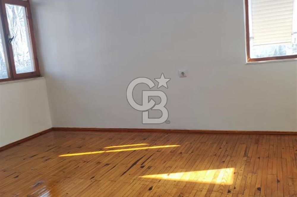 Düdenbaşında çevre yoluna yakın geniş 3+1 daire