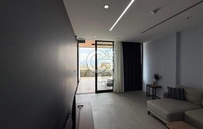 Çeşme'de Denize Sıfır 2+1 Bahçeli Dubleks
