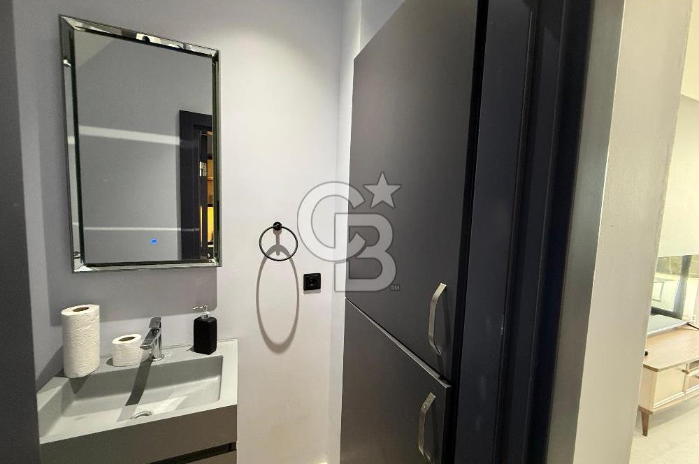 Çeşme'de Denize Sıfır 2+1 Bahçeli Dubleks