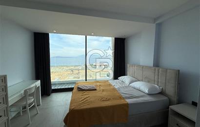 Çeşme'de Denize Sıfır 2+1 Bahçeli Dubleks