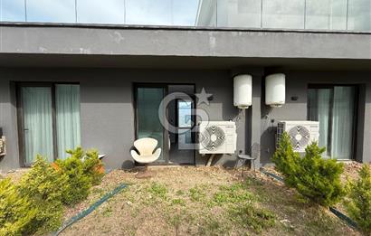 Çeşme'de Denize Sıfır 2+1 Bahçeli Dubleks