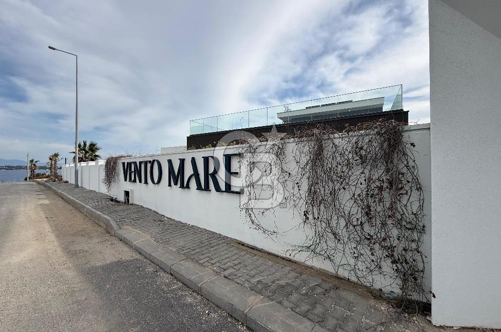 Çeşme'de Denize Sıfır 2+1 Bahçeli Dubleks