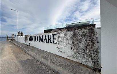 Çeşme'de Denize Sıfır 2+1 Bahçeli Dubleks