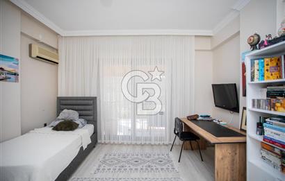 Foça Yenibağarası Zeytinköy Mevkii'nde Satılık Müstakil Villa