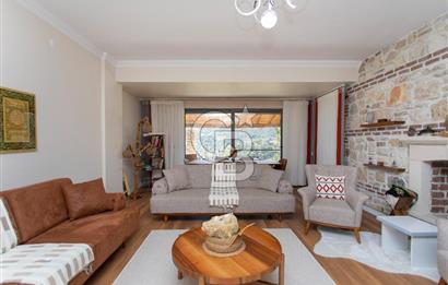 Foça Yenibağarası Zeytinköy Mevkii'nde Satılık Müstakil Villa