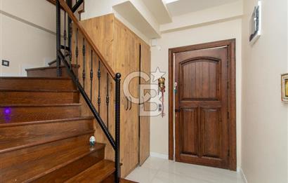 Foça Yenibağarası Zeytinköy Mevkii'nde Satılık Müstakil Villa