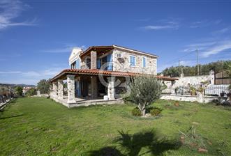 Foça Yenibağarası Zeytinköy Mevkii'nde Satılık Müstakil Villa - 4 - 312010