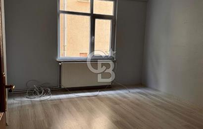 Ümraniye Çakmak Mahallesi'nde Net 70 m² 2+1 Kiralık Daire