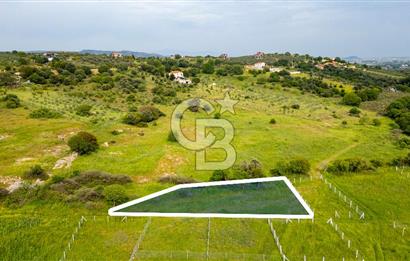 Foça Yenibağarası'nda Satılık 644 m2 Tarla