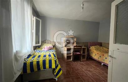 Bayraklı 4 KAT İMARLI Satılık 2+1 Müstakil Ev