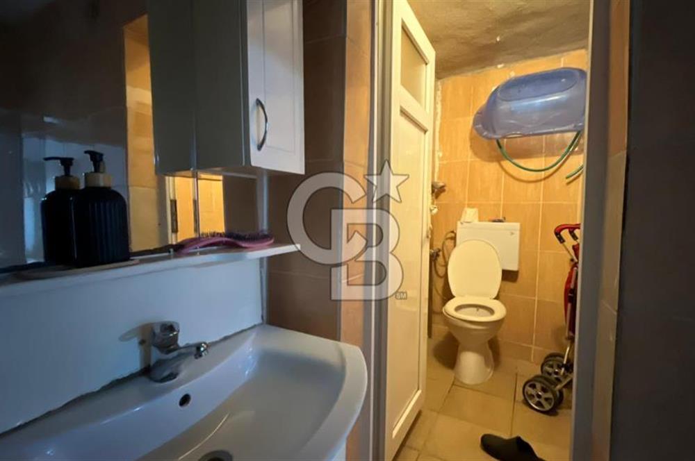 Bayraklı 4 KAT İMARLI Satılık 2+1 Müstakil Ev