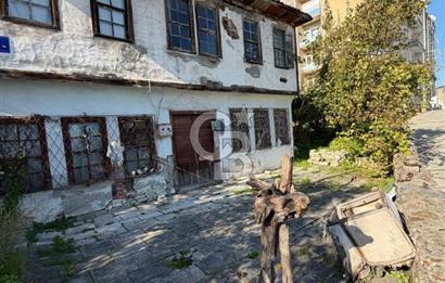 Tarihi Dokuya Sahip 7 Geniş Odalı Restore Edilebilir Ticari Yapı 