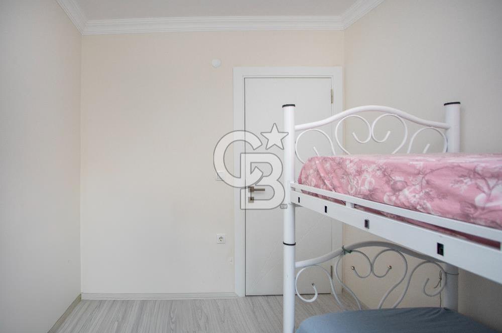 Foça Yenibağarası Mah. Satılık 2+1 Bahçe Katı Daire