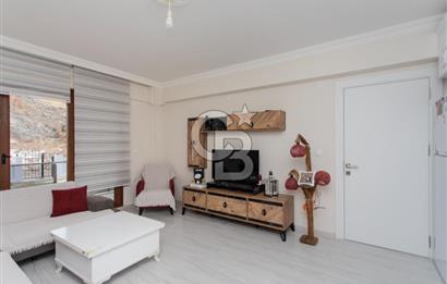 Foça Yenibağarası Mah. Satılık 2+1 Bahçe Katı Daire