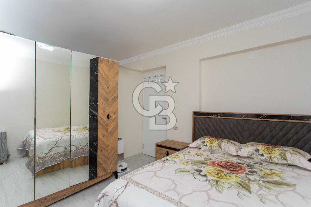 Foça Yenibağarası Mah. Satılık 2+1 Bahçe Katı Daire