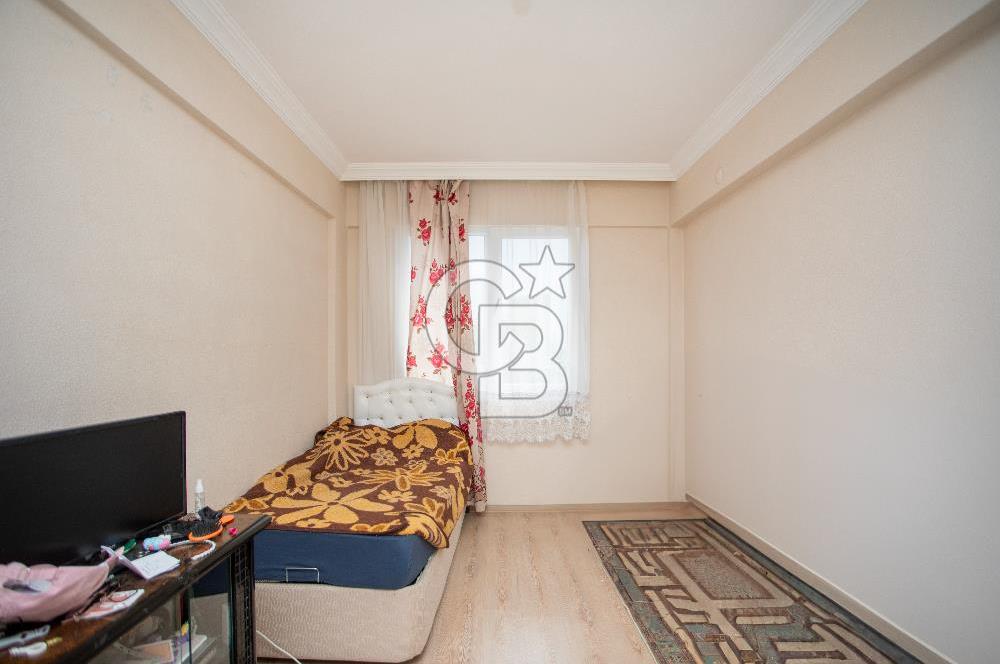 Foça Hacıveli Mah. Satılık 2+1 Kapalı Mutfaklı Daire