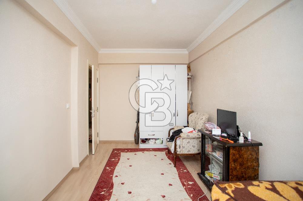 Foça Hacıveli Mah. Satılık 2+1 Kapalı Mutfaklı Daire