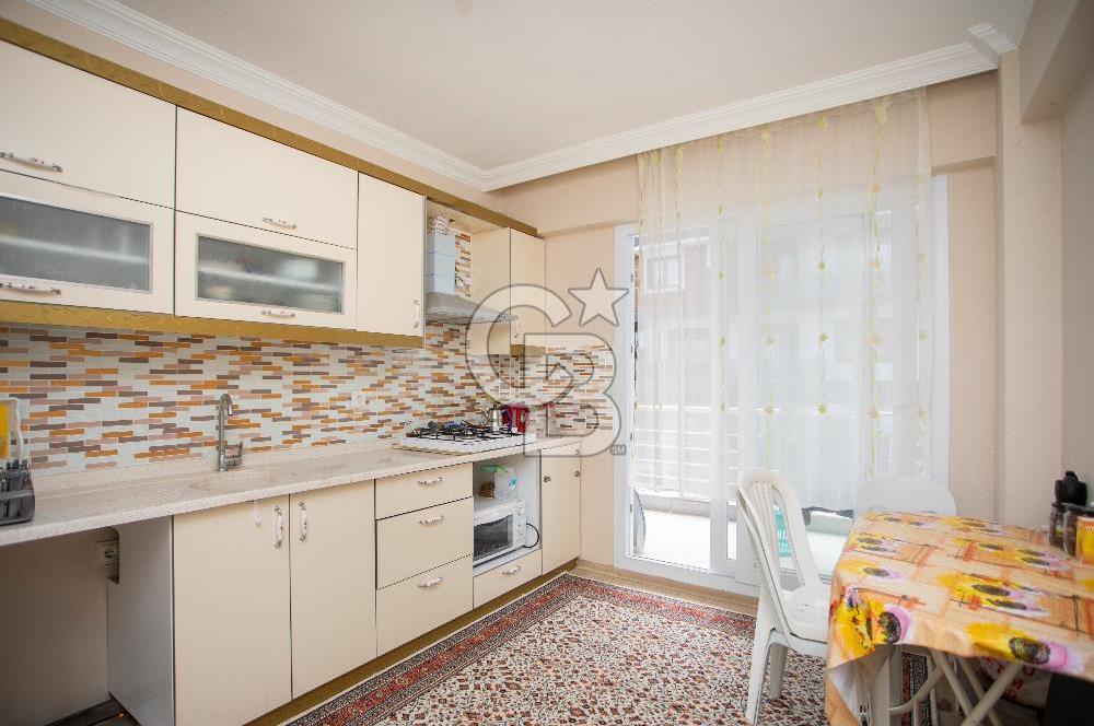 Foça Hacıveli Mah. Satılık 2+1 Kapalı Mutfaklı Daire