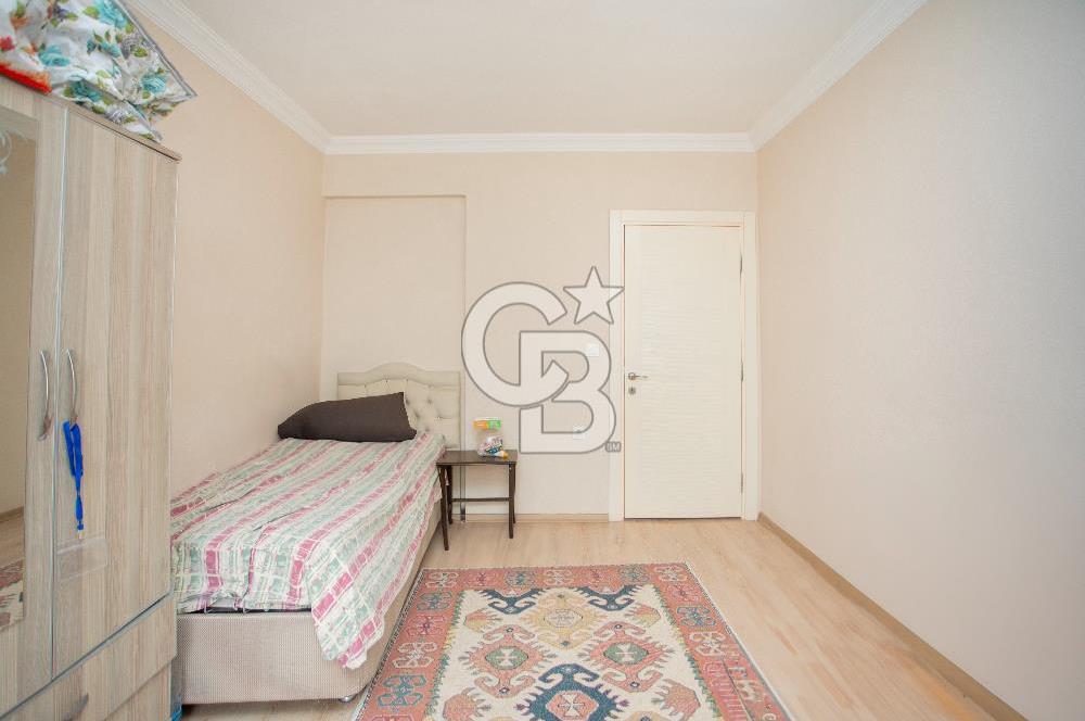 Foça Hacıveli Mah. Satılık 2+1 Kapalı Mutfaklı Daire