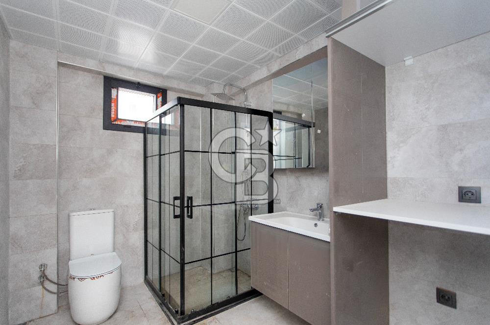 Yenifoça Donatkent Mevkiinde Satılık Havuzlu 3+1 Müstakil Villa