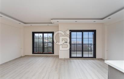 Yenifoça Donatkent Mevkiinde Satılık Havuzlu 3+1 Müstakil Villa