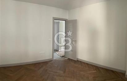 KALAMIŞ SAHİLDE MARİNAYA YÜRÜME MESAFESİNDE 2+1 DAİRE