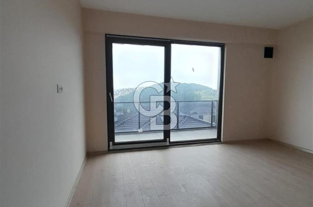 SAPANCA'DA SATILIK SİTE İÇERİSİNDE 3+1 MÜSTAKİL VİLLA