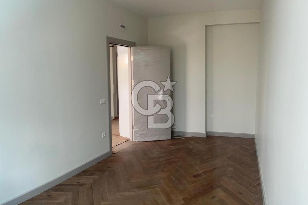 KALAMIŞ SAHİLDE MARİNAYA YÜRÜME MESAFESİNDE 2+1 DAİRE